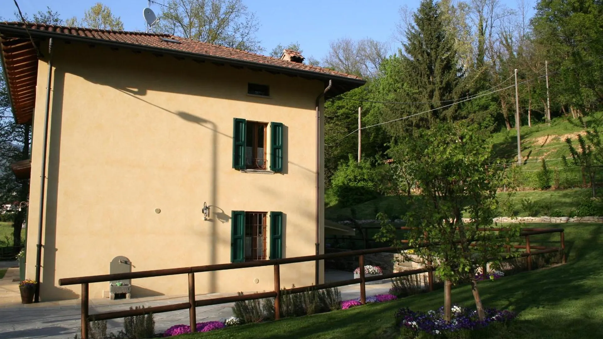 ברגמו B&B La Casa Di Campagna 3*,